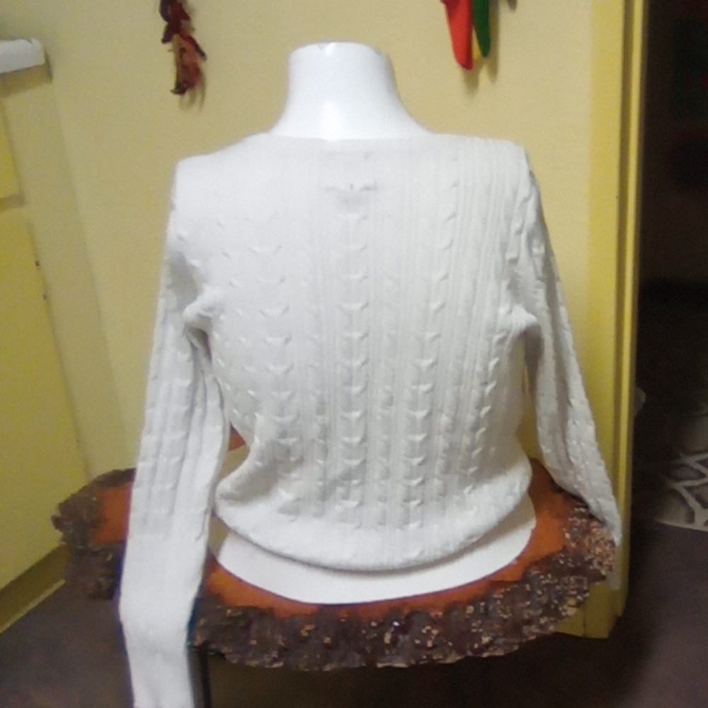 Sweater - Picture 2 of 2